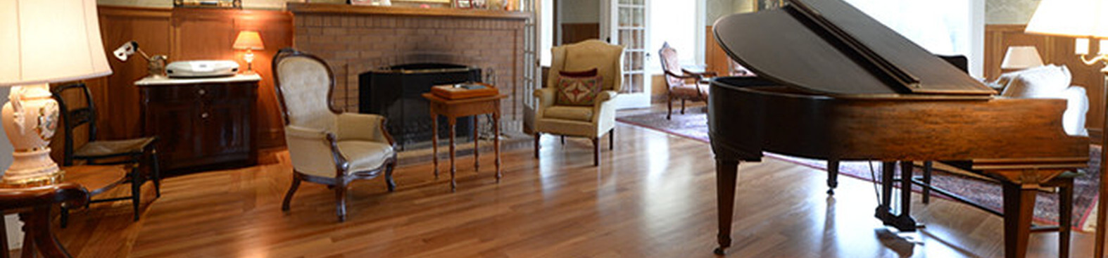 Cumaru hardwood floor music room