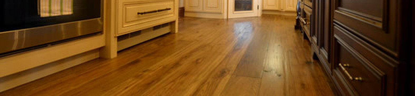 Hickory hardwood floor kitchen